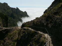 path from Arieiro