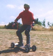 Foxy Andy riding heelside